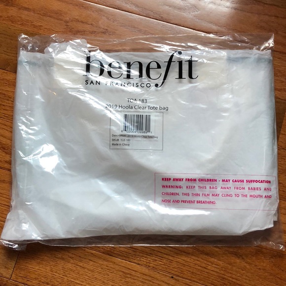 NWT Benefit 2019 Hoola tote - Picture 3 of 4